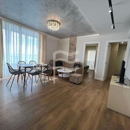 Yacht Club 573 Lägenhet Durrës Exteriör bild